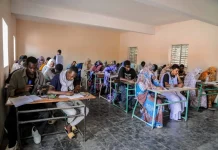 إلغاء امتحانات 64 مترشحا في اليوم الثاني بسبب الهواتف