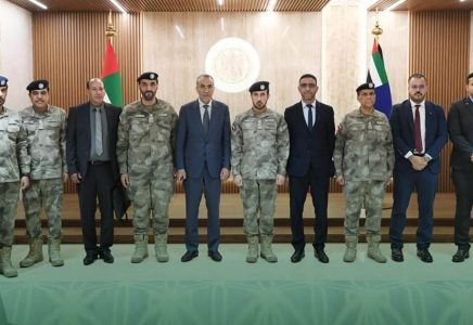 مدير الأمن الوطني يبحث تعزيز التعاون الأمني مع أبو ظبي